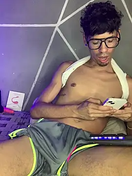 alexx 23cm online show from May 15, 2026, 10:52 pm
