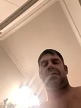 Snapshot of RyanTow06011148 chatting on March 16, 2026, 5:44 am RyanTow06011148 online show from March 16, 2026, 5:44 am