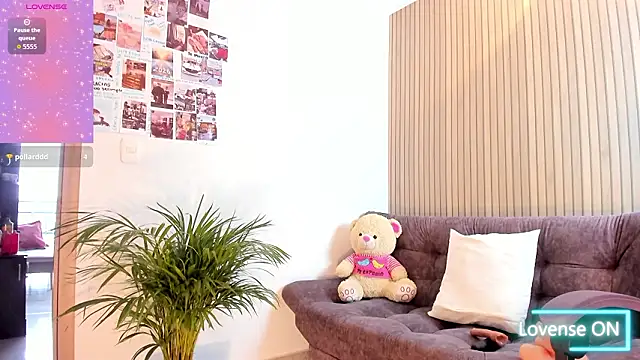 miacoxx 34 online show from March 4, 2026, 12:13 pm