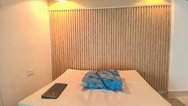 IM BULL online show from February 3, 2026, 12:43 pm