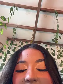 Isabella Belmont online show from February 2, 2026, 7:13 pm