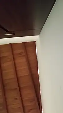 saray reesee online show from February 18, 2026, 7:21 pm