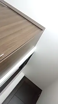 saray reesee online show from February 9, 2026, 7:56 pm