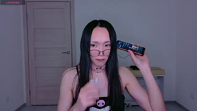 ChosenChampionofSlaanesh online show from January 9, 2026, 12:06 am