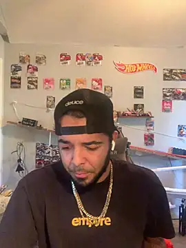 Snapshot of PRBoricua787 chatting on July 4, 2026, 4:33 pm PRBoricua787 online show from July 4, 2026, 4:33 pm