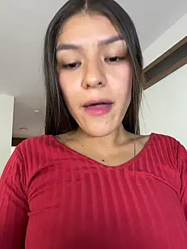 TaylorrHill online show from June 12, 2026, 7:33 pm