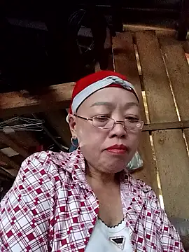 Snapshot of Agnes-baby chatting on April 2, 2026, 1:46 am Agnes-baby online show from April 2, 2026, 1:46 am
