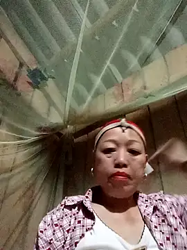 Snapshot of Agnes-baby chatting on April 9, 2026, 10:27 pm Agnes-baby online show from April 9, 2026, 10:27 pm