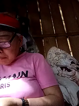 Snapshot of Agnes-baby chatting on April 20, 2026, 10:18 am Agnes-baby online show from April 20, 2026, 10:18 am