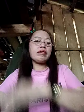 Snapshot of Agnes-baby chatting on April 21, 2026, 1:42 am Agnes-baby online show from April 21, 2026, 1:42 am