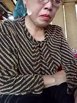 Snapshot of Agnes-baby chatting on April 6, 2026, 2:51 am Agnes-baby online show from April 6, 2026, 2:51 am