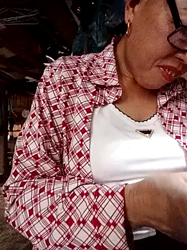 Snapshot of Agnes-baby chatting on April 5, 2026, 2:18 am Agnes-baby online show from April 5, 2026, 2:18 am