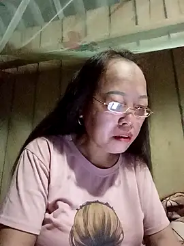 Snapshot of Agnes-baby chatting on April 16, 2026, 10:12 pm Agnes-baby online show from April 16, 2026, 10:12 pm