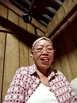 Snapshot of Agnes-baby chatting on April 1, 2026, 1:41 pm Agnes-baby online show from April 1, 2026, 1:41 pm