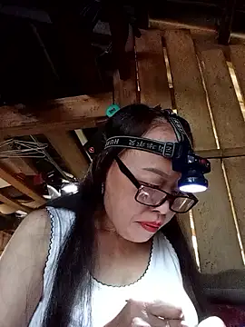 Snapshot of Agnes-baby chatting on April 3, 2026, 1:56 am Agnes-baby online show from April 3, 2026, 1:56 am