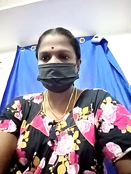 Snapshot of Tamil_Maha69 chatting on May 13, 2026, 1:01 am Tamil Maha69 online show from May 13, 2026, 1:01 am