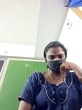 Snapshot of Tamil_Maha69 chatting on April 11, 2026, 1:13 am Tamil Maha69 online show from April 11, 2026, 1:13 am