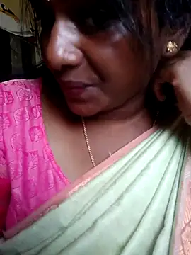 Milky Julia online show from March 20, 2026, 6:14 am