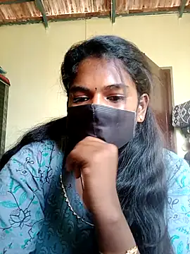 Milky Julia online show from March 22, 2026, 9:11 am