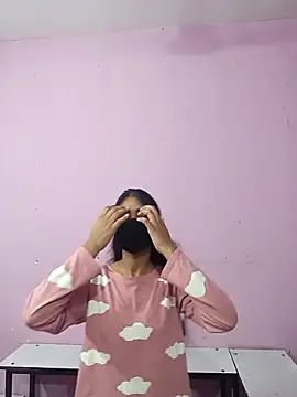 HotxMuskan online show from March 11, 2026, 3:22 am