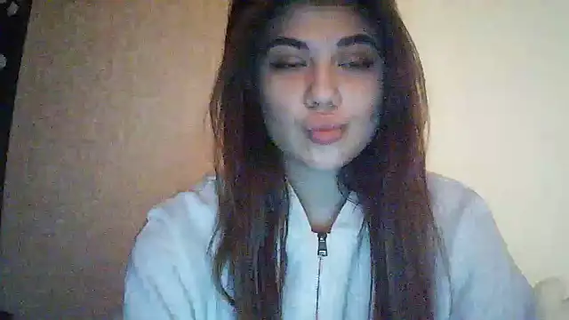 Tenovira online show from February 21, 2026, 9:39 pm