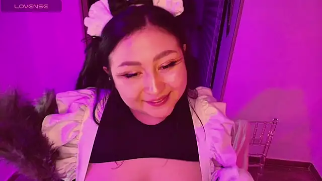 Snapshot of Sweet_lenna chatting on June 20, 2026, 10:37 pm Sweet lenna online show from June 20, 2026, 10:37 pm