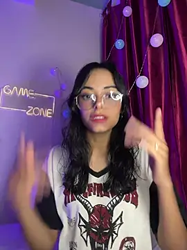 Snapshot of Iam_Lyan_ chatting on February 8, 2026, 10:29 pm Iam Lyan online show from February 8, 2026, 10:29 pm