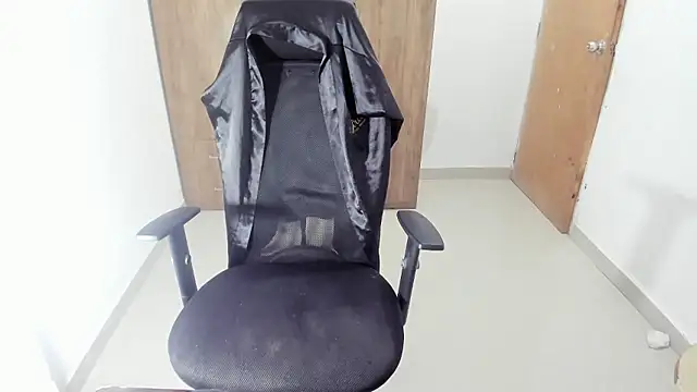 saskya13 online show from January 13, 2026, 3:43 am