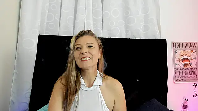 Snapshot of angel_yours11 chatting on April 2, 2026, 11:55 pm angel yours11 online show from April 2, 2026, 11:55 pm