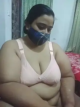 momo loves online show from April 28, 2026, 4:28 am