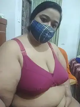 momo loves online show from August 2, 2026, 4:37 pm