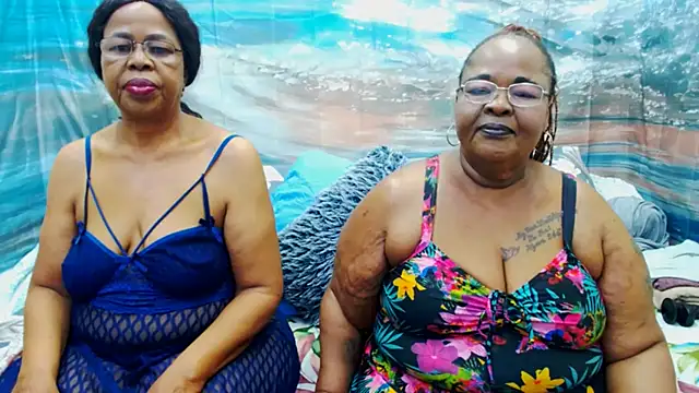 SEXY MATURExx online show from July 11, 2026, 5:02 pm