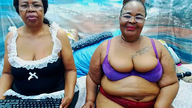 SEXY MATURExx online show from July 30, 2026, 8:41 pm