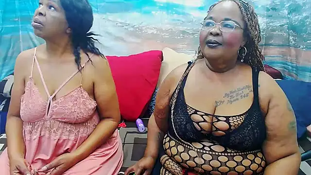 SEXY MATURExx online show from June 20, 2026, 5:40 pm