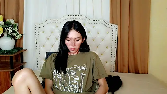 Snapshot of SweetcockAsian chatting on March 11, 2026, 6:18 am SweetcockAsian online show from March 11, 2026, 6:18 am