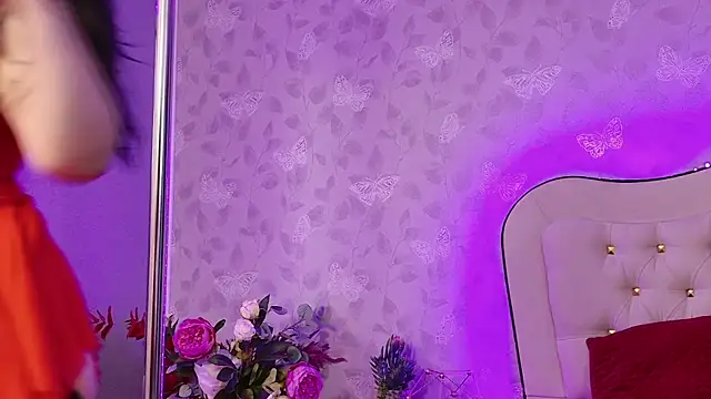 LunaXBabe online show from July 17, 2026, 11:29 am