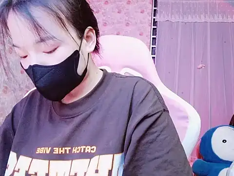 -Tamy- online show from April 25, 2026, 2:14 pm