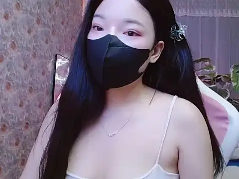 -Tamy- online show from May 4, 2026, 3:15 pm