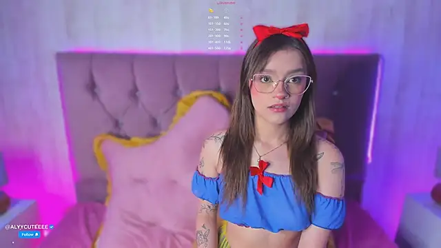 alyy cut3 online show from February 25, 2026, 8:08 pm