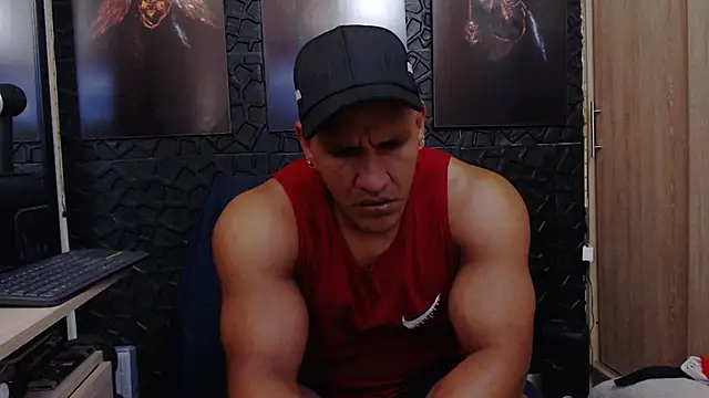 Snapshot of viktor_herrera chatting on June 20, 2026, 4:45 pm viktor herrera online show from June 20, 2026, 4:45 pm