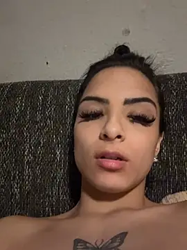 Snapshot of Evelin199 chatting on March 7, 2026, 8:25 pm Evelin199 online show from March 7, 2026, 8:25 pm