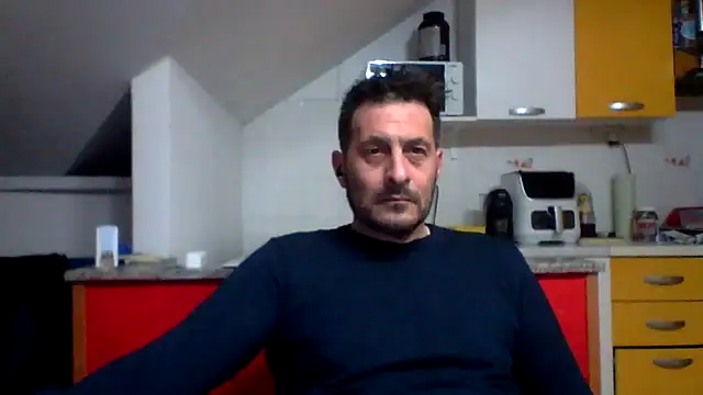 Snapshot of colosone chatting on March 2, 2026, 9:33 pm colosone online show from March 2, 2026, 9:33 pm