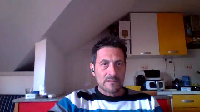 colosone online show from April 30, 2026, 1:40 pm