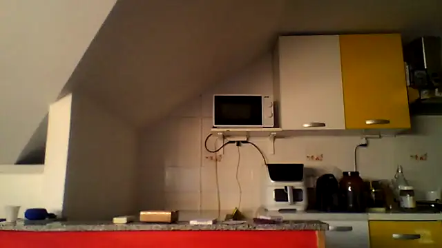 Snapshot of colosone chatting on November 6, 2025, 6:50 am colosone online show from November 6, 2025, 6:50 am