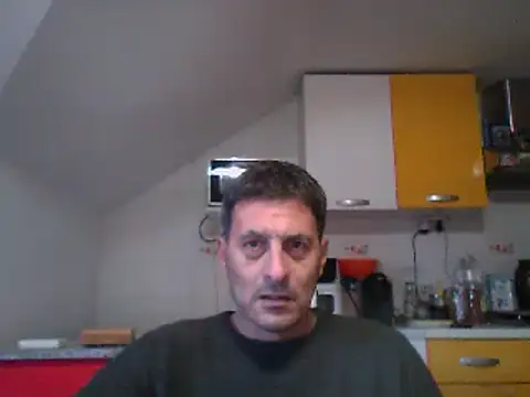 Snapshot of colosone chatting on October 15, 2025, 2:47 pm colosone online show from October 15, 2025, 2:47 pm