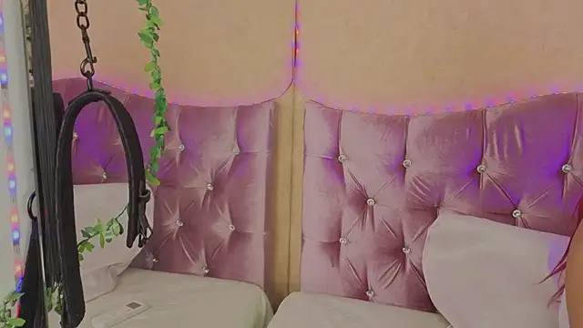 Missy 22  online show from March 19, 2026, 1:33 pm