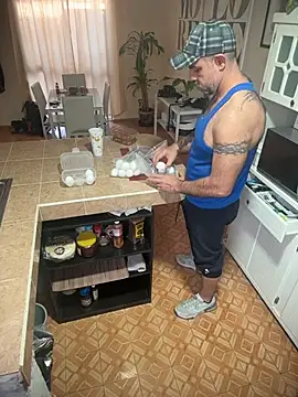 wolfbucker online show from March 19, 2026, 1:44 pm