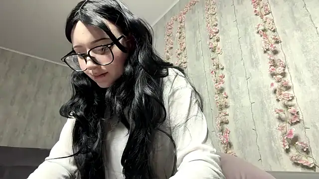 pinkfondnes online show from March 11, 2026, 10:59 pm