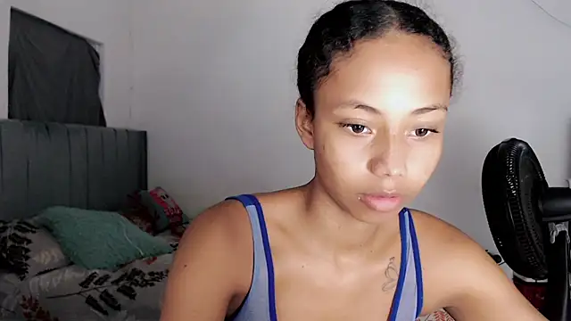 Snapshot of linda_brown_ chatting on February 19, 2026, 1:19 pm linda brown online show from February 19, 2026, 1:19 pm