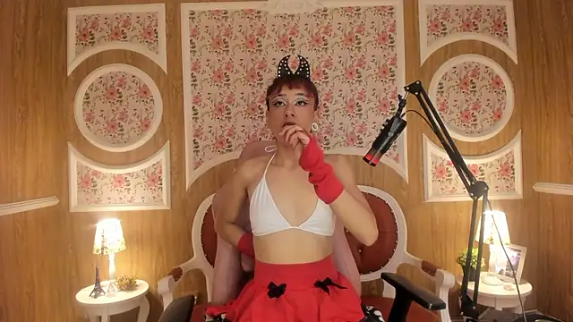 sweetkinkykloe online show from January 14, 2026, 8:01 pm